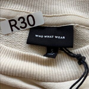 R30, WT Who What Wear Brown/Champane Color Sweatshirt
